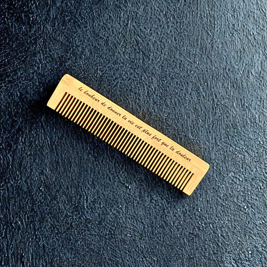 Peigne d’Accouchement Personnalisé en Bambou