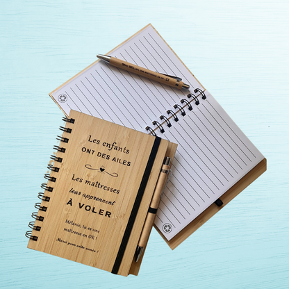 Carnet personnalisé – Une maîtresse qui apprend à voler 🕊️