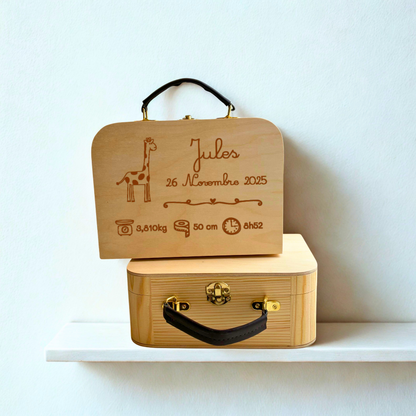 Coffret de Naissance Personnalisé en Bois — Valisette Souvenir Gravée