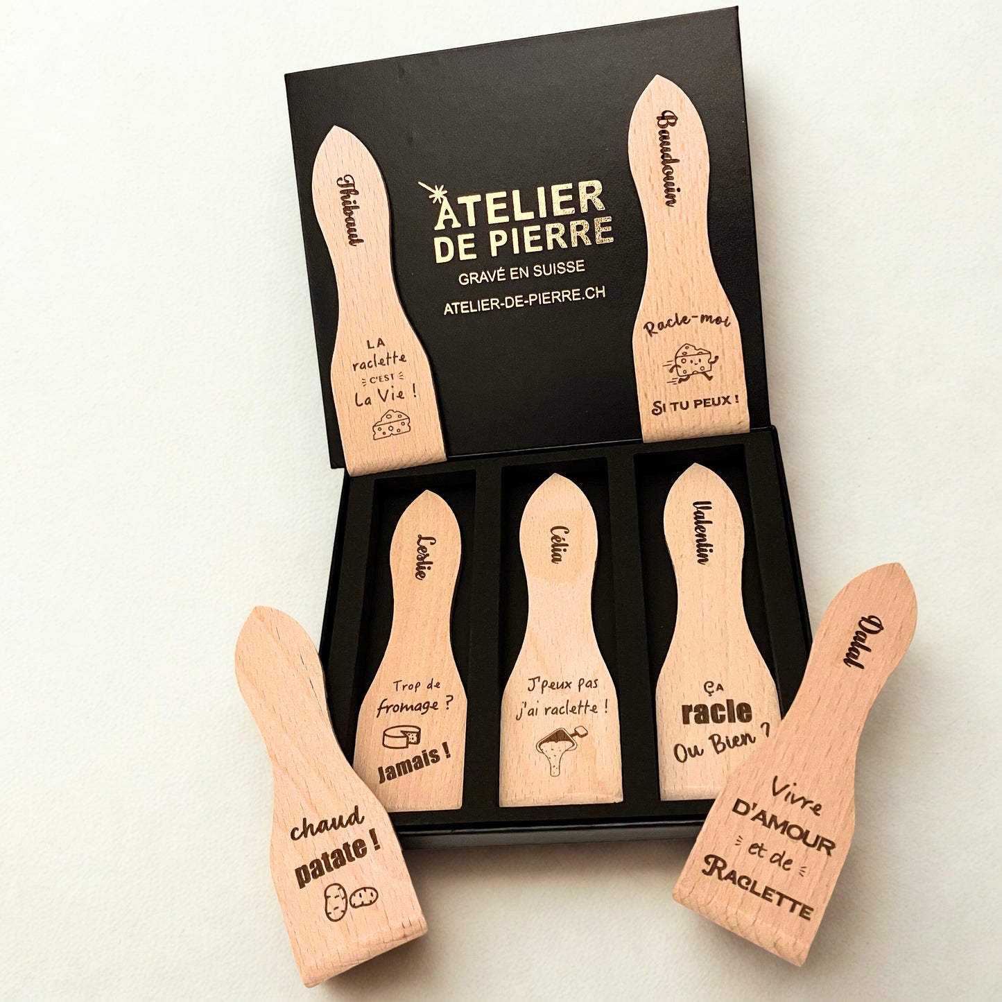 Spatule à raclette gravée & son coffret cadeau
