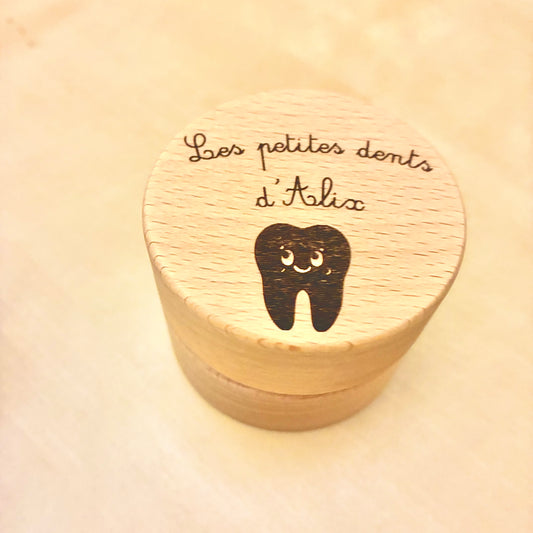 Boîte à dents de lait personnalisée