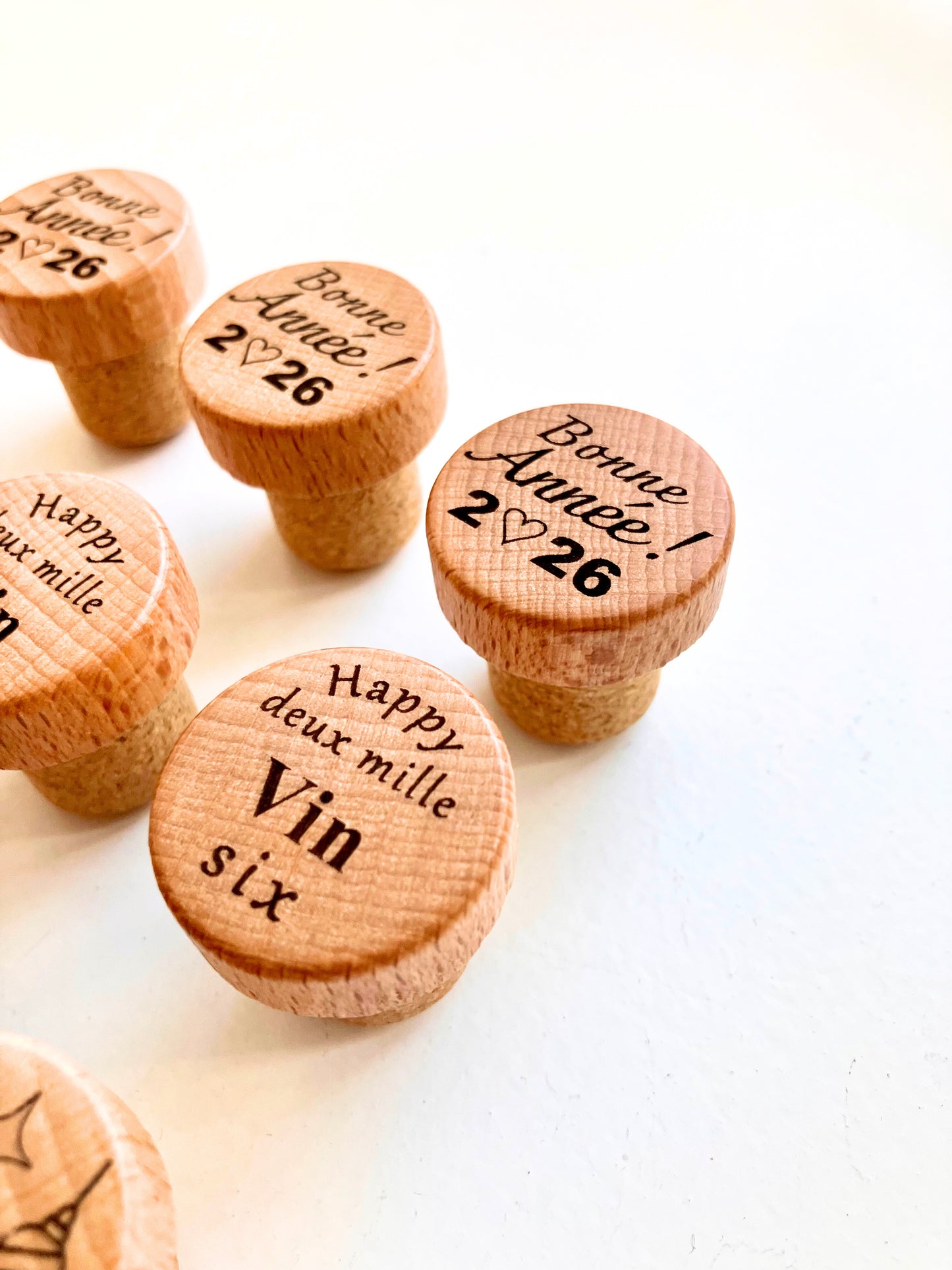 Lot de 3 bouchons en liège gravés