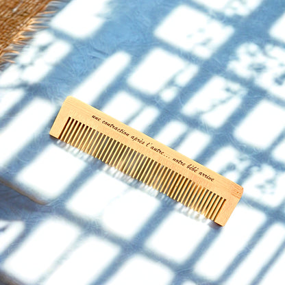 Peigne d’Accouchement Personnalisé en Bambou