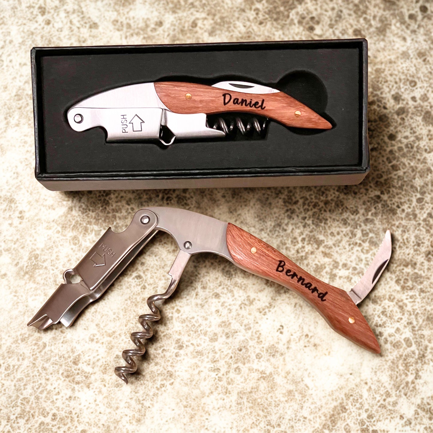 Tire-bouchon de sommelier en bois & acier – personnalisé